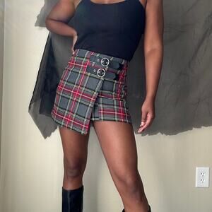 Forever 21 Grunge Red Plaid Buckle Mini Skirt Size Medium